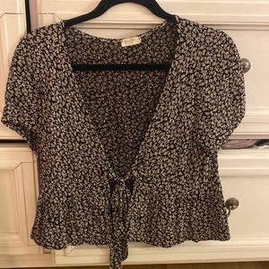 John galt (brandy Melville) front tie shirt